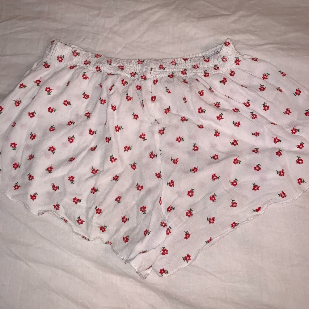 flowy red and white flower shorts